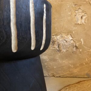 Tabouret ethnique noir – Image 3