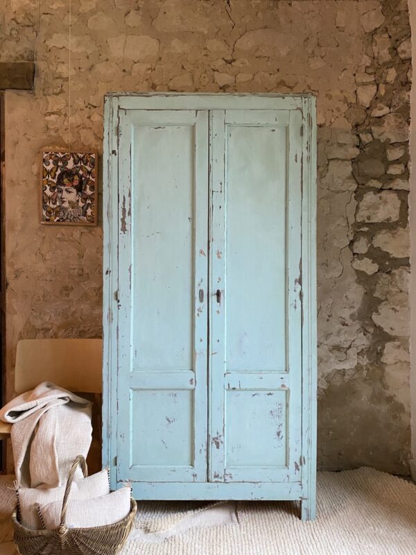 Armoire turquoise