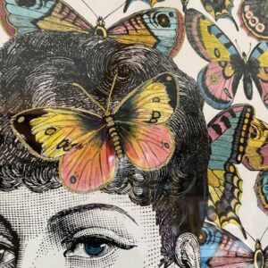 Oeuvre - Femme aux papillons - 42x32cm – Image 3