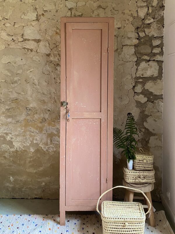 Vestiaire rose
