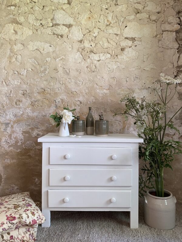 Commode blanche