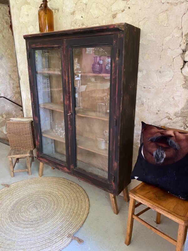 Vitrine – Image 4