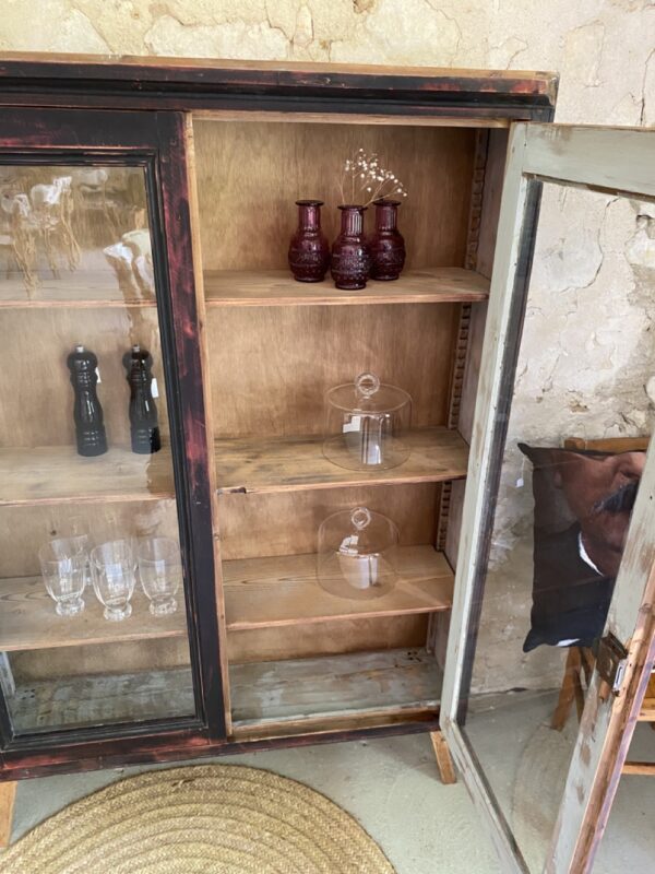 Vitrine – Image 5