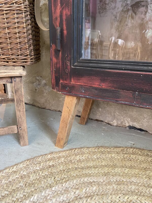 Vitrine – Image 7