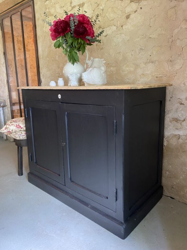 Buffet noir – Image 8