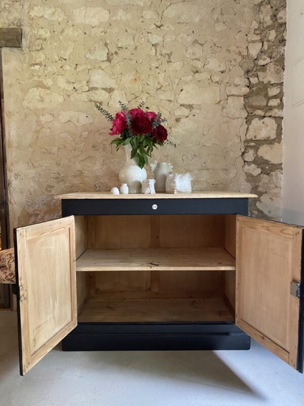 Buffet noir – Image 7