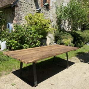 Table brute pieds métal - solde