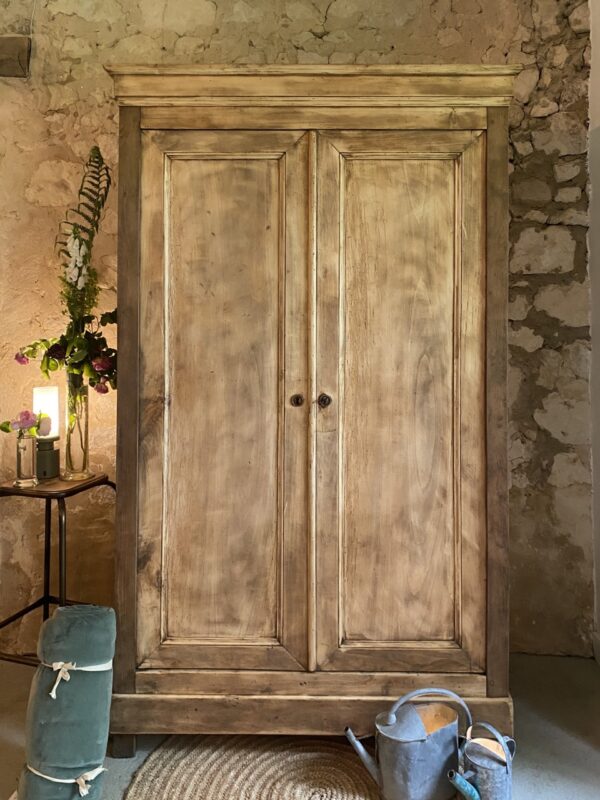 Armoire