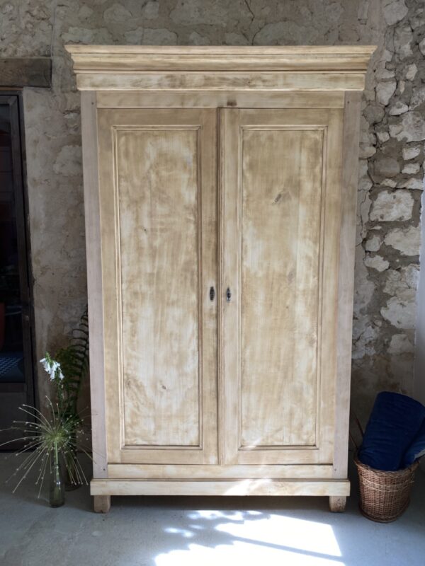 Armoire claire