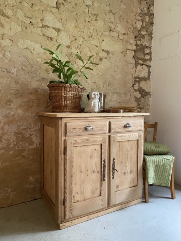 Buffet en pin – Image 2