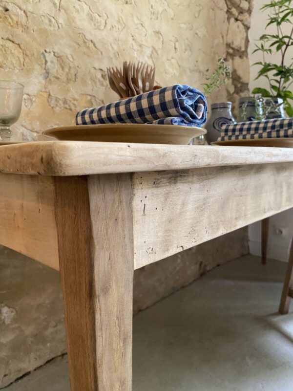 Table 2m – Image 9