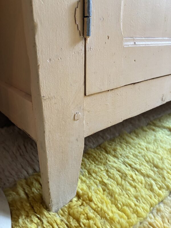 Armoire jaune – Image 10