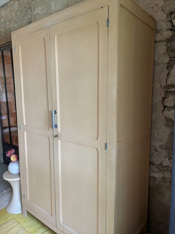 Armoire jaune – Image 8