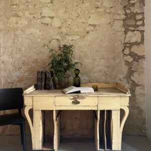 Bureau caisse patiné jaune