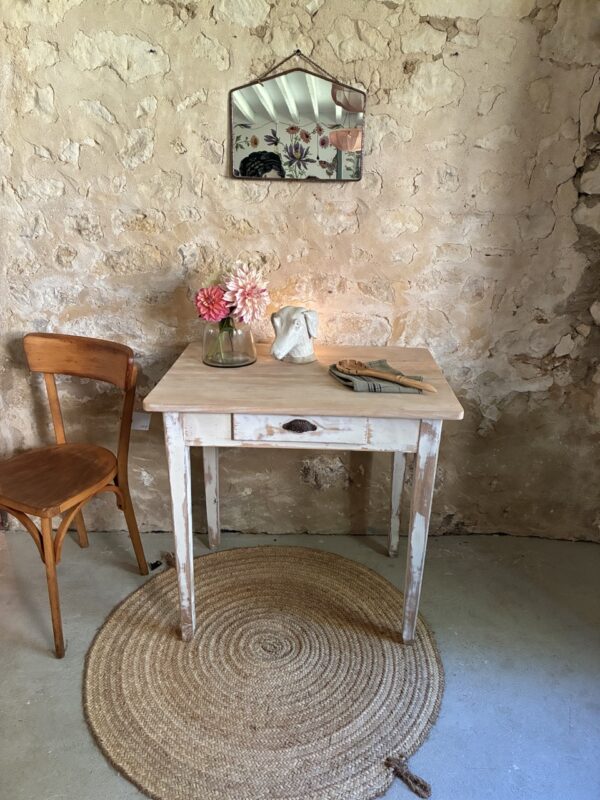 Table / bureau patiné blanc
