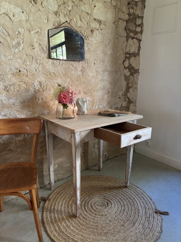 Table / bureau patiné blanc – Image 4