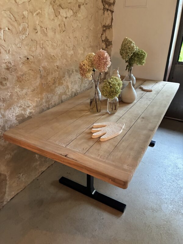 Table piètement métallique – Image 4