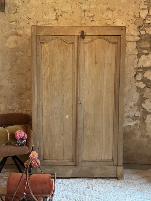 Armoire
