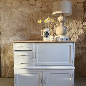 Buffet blanc trois tiroirs trois portes