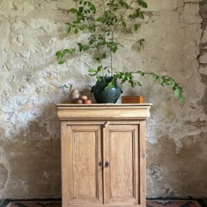 Meuble bas deux portes 1 tiroir