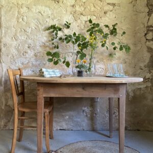 Table de salle à manger ovale