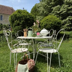 Salon de jardin blanc patiné