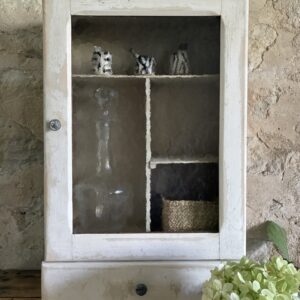 Armoire à pharmacie vitrée patiné blanc