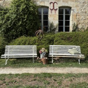 Banc d'extérieur patiné blanc