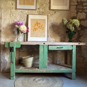Etabli patiné vert avec étagère et tiroir